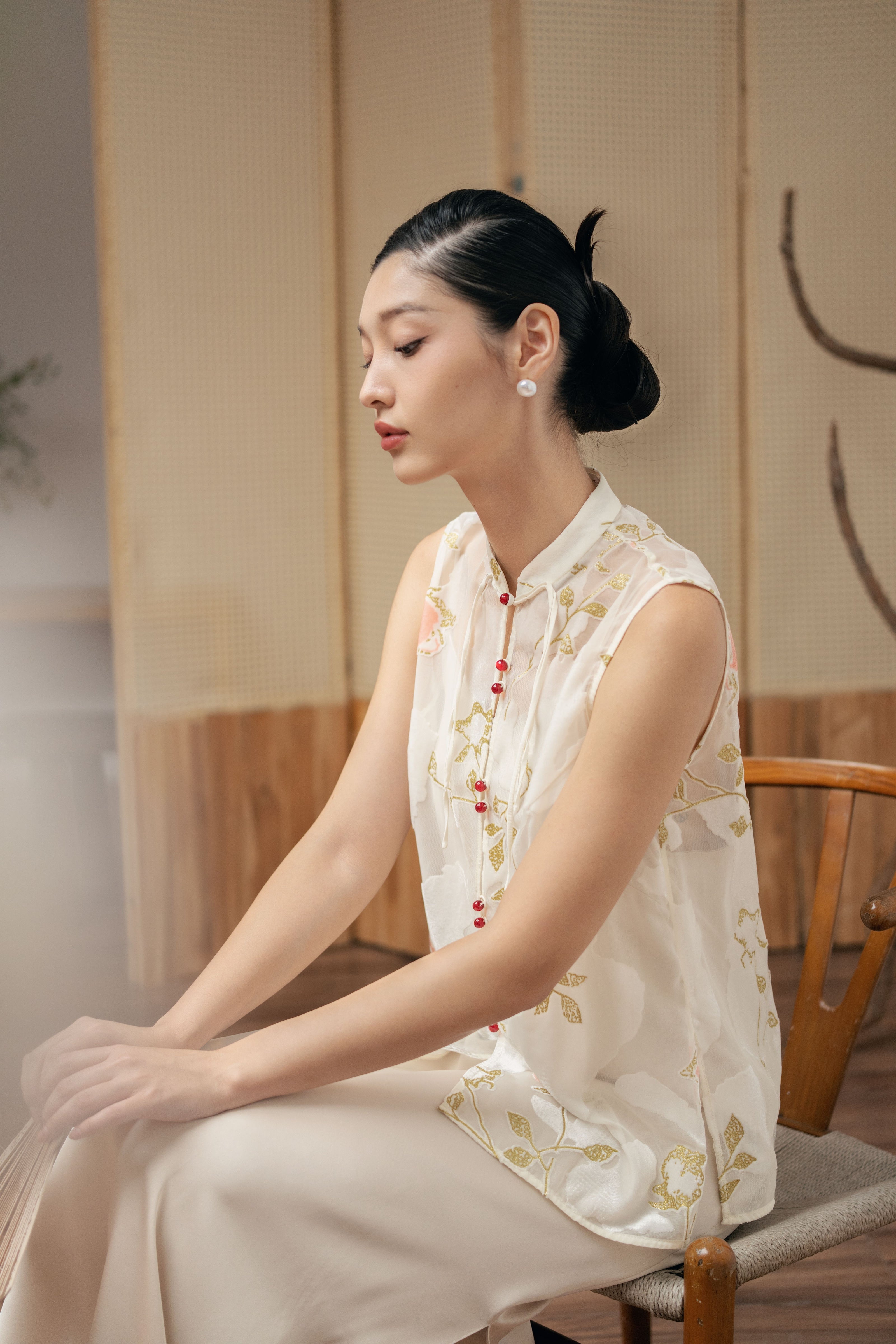Cherry Bloom Sleeveless Set - Cream HP39
