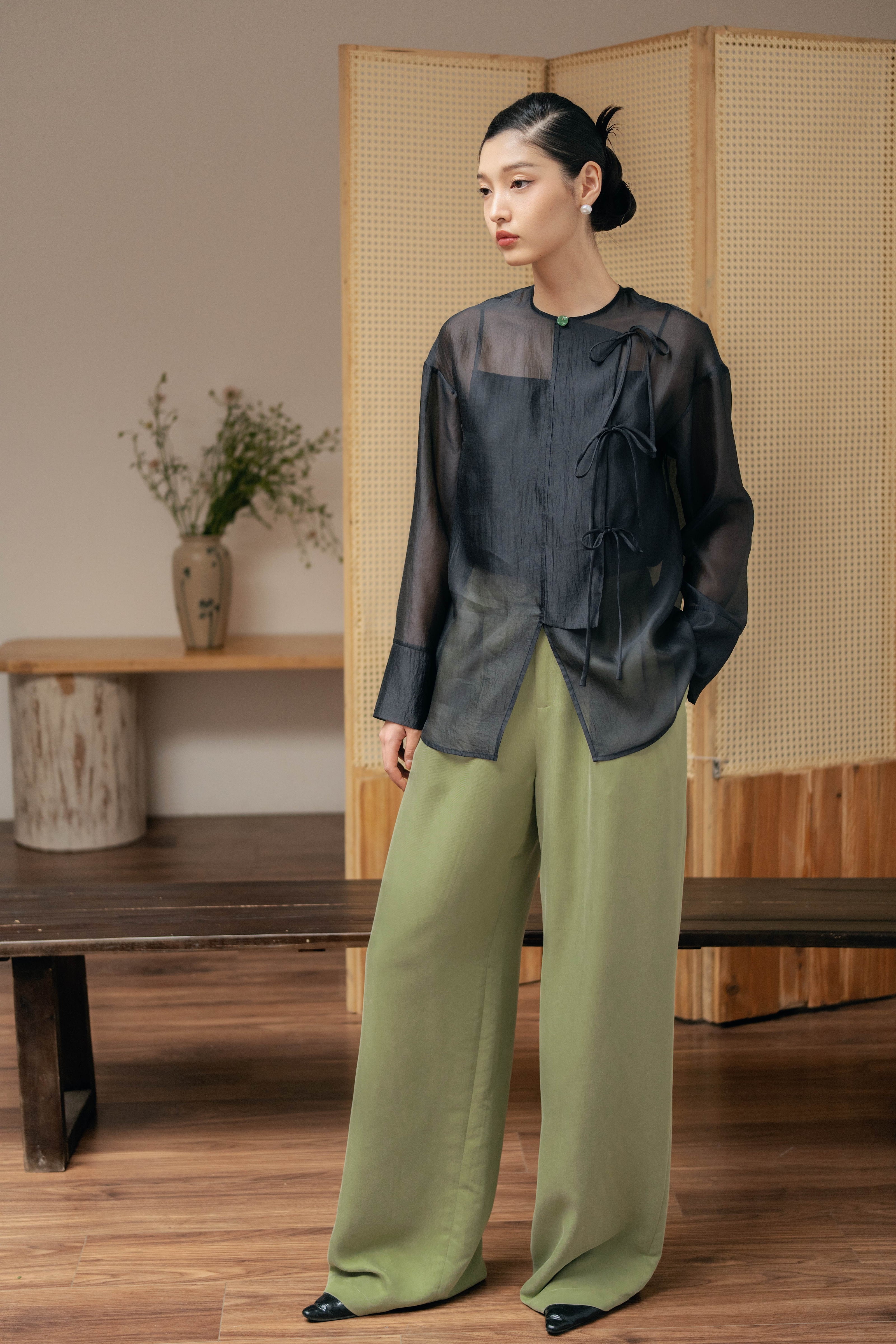 Celestial Blouse/Chiffon - Black HP18