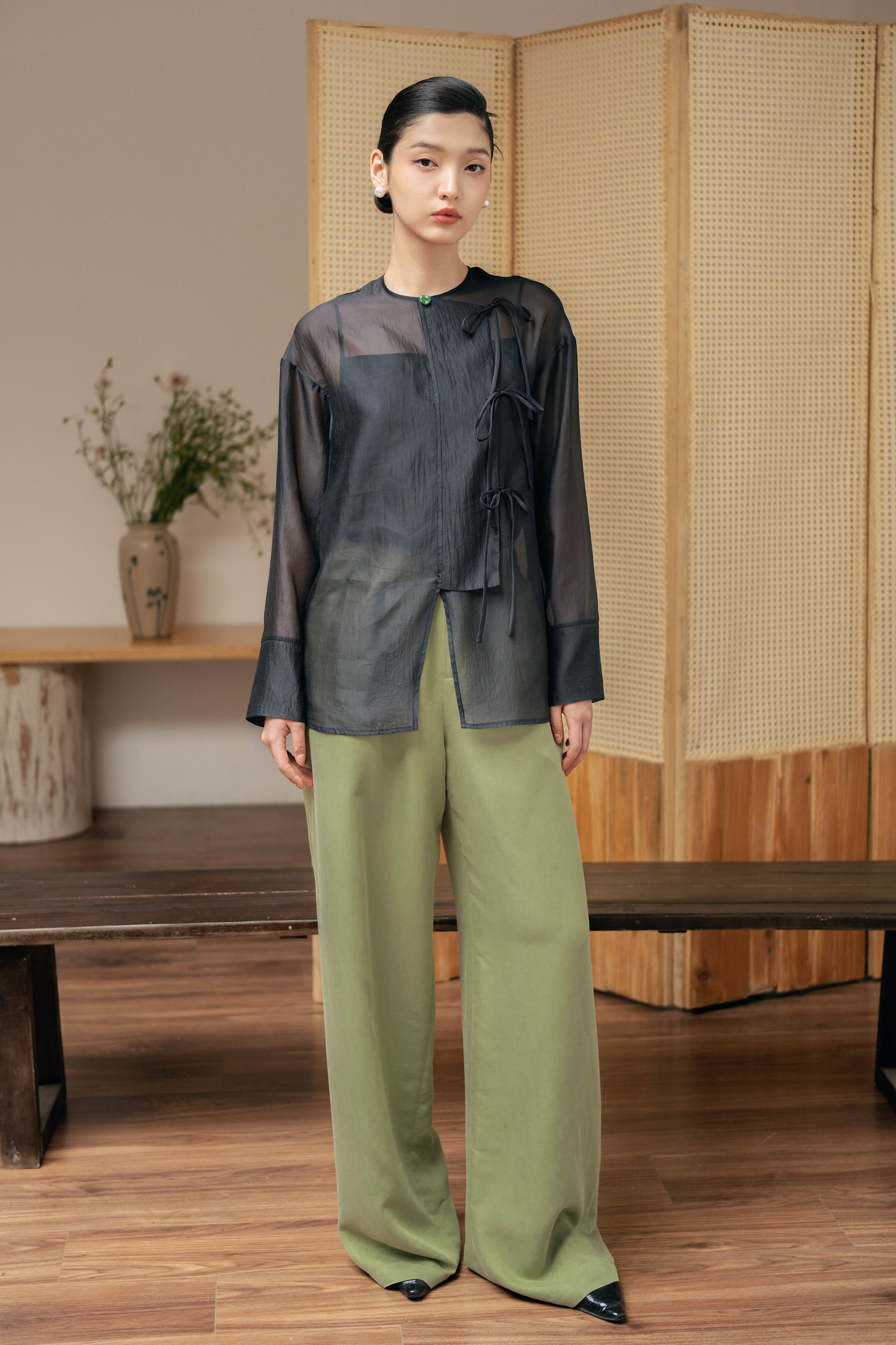 Celestial Blouse/Chiffon - Black HP18